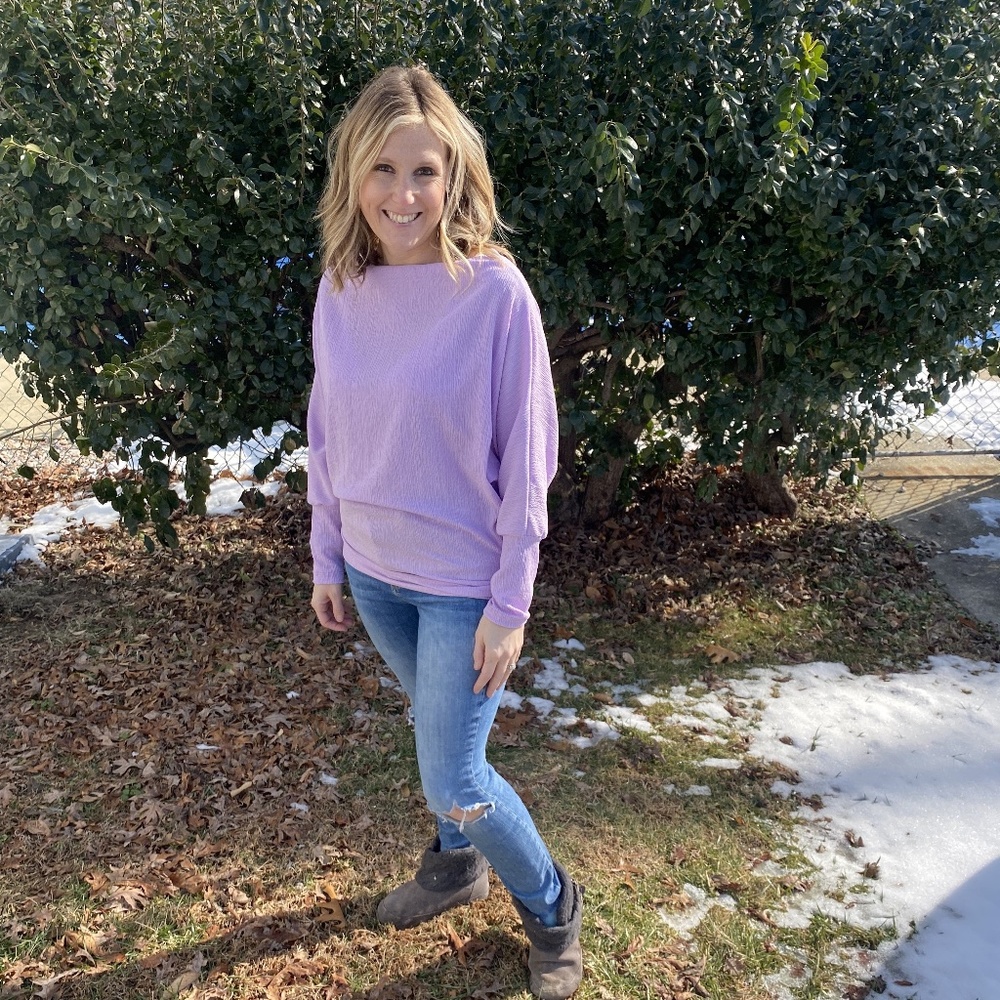 Lavender dolman sleeve light weight top